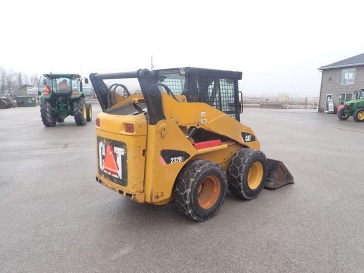 2010-caterpillar-232b-image-5