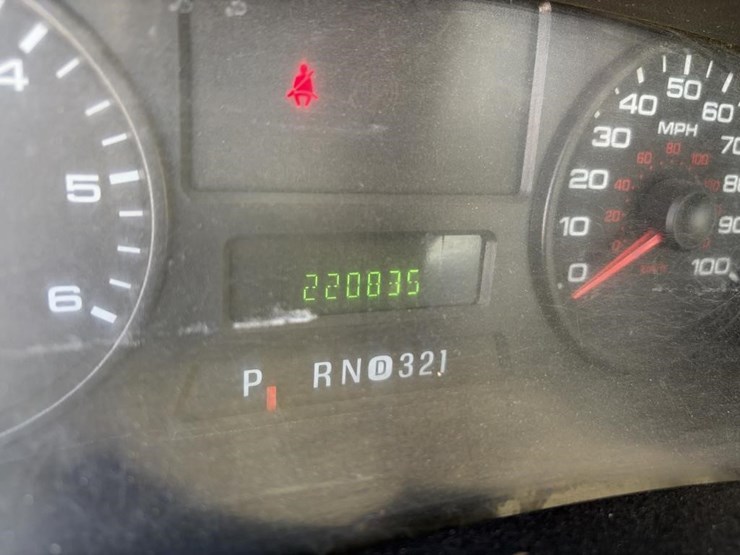 2006-ford-f450-image-15