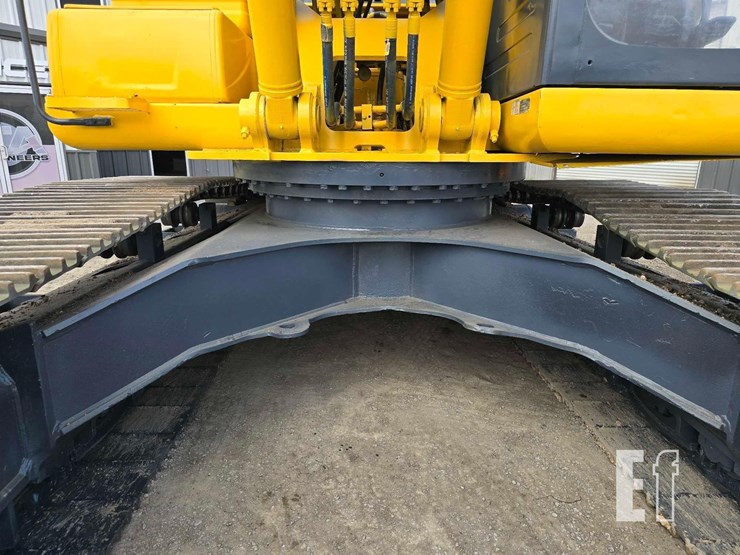 kobelco-sk350-lc-image-24