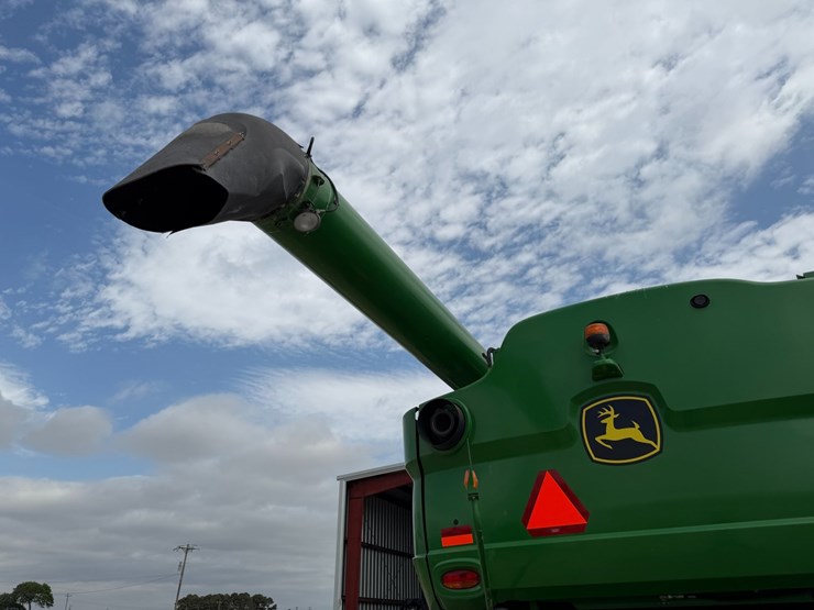 2018-john-deere-s770-image-16