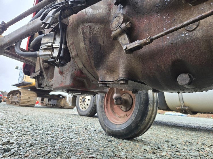 massey-ferguson-35-image-41