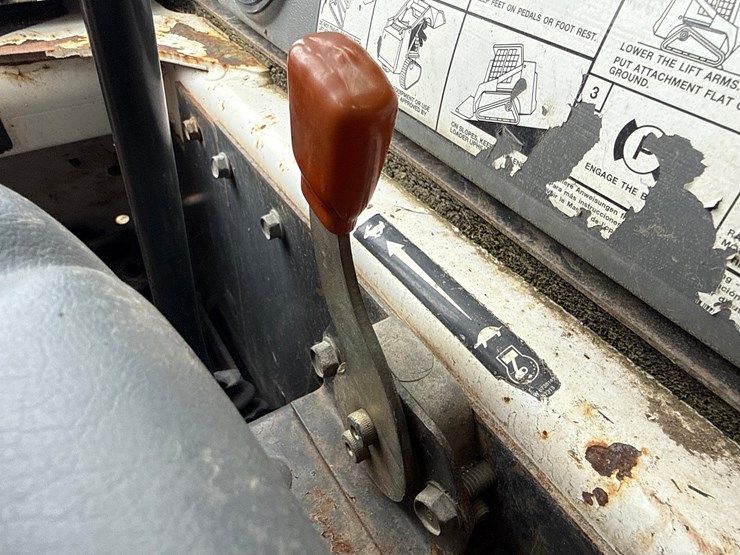 bobcat-t300-image-28