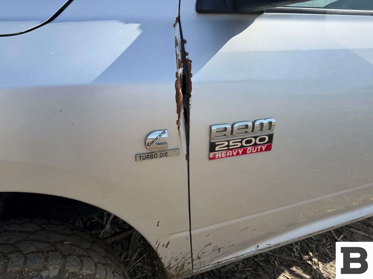 2011-dodge-ram-2500-image-11