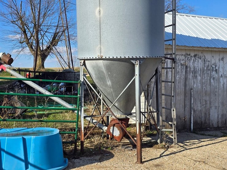 #569-•-wanye-feeds-2t-bulk-bin-image-4