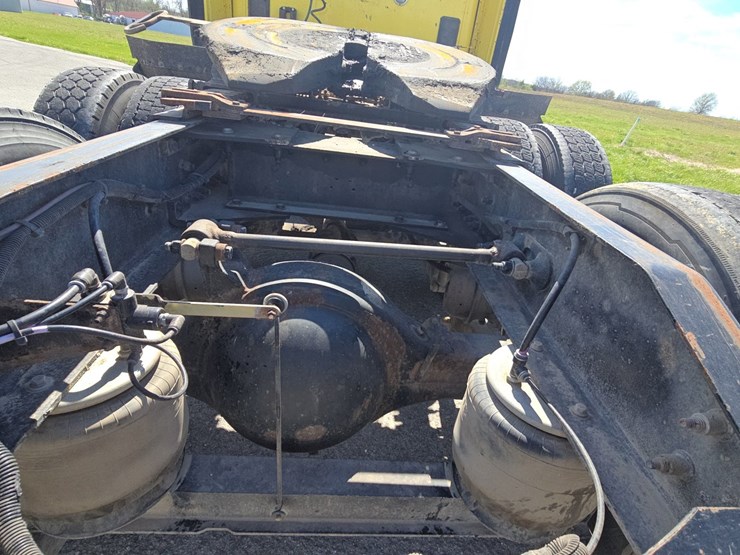 2017-peterbilt-579-image-72