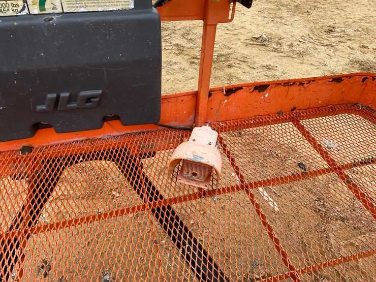 jlg-400s-image-36