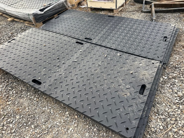 #1906-•-(15)-ground-protection-mats-image-1
