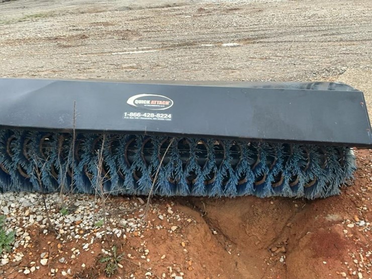 #177-•-2017-quick-attach-84"-angle-broom-image-1