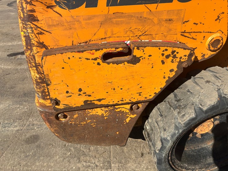 2011-case-sr220-image-24