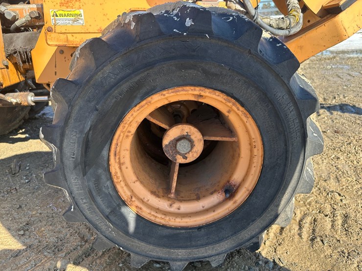 case-maxi-sneaker-image-63