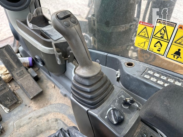 2008-caterpillar-m322d-image-21