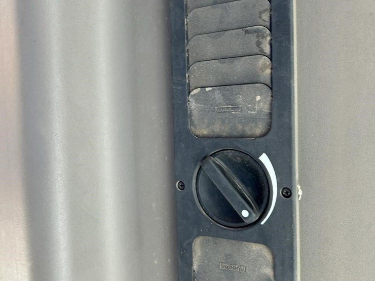 2000-case-570m-xt-image-50