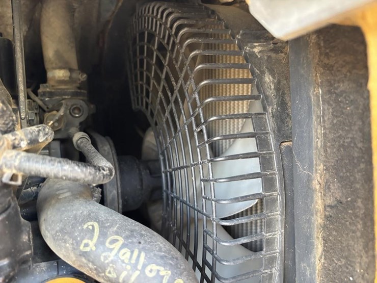 2006-deere-27d-image-41