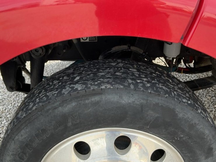 2021-peterbilt-337-image-79