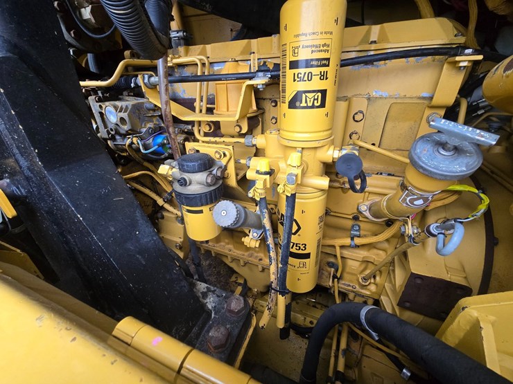 2001-caterpillar-963c-image-28