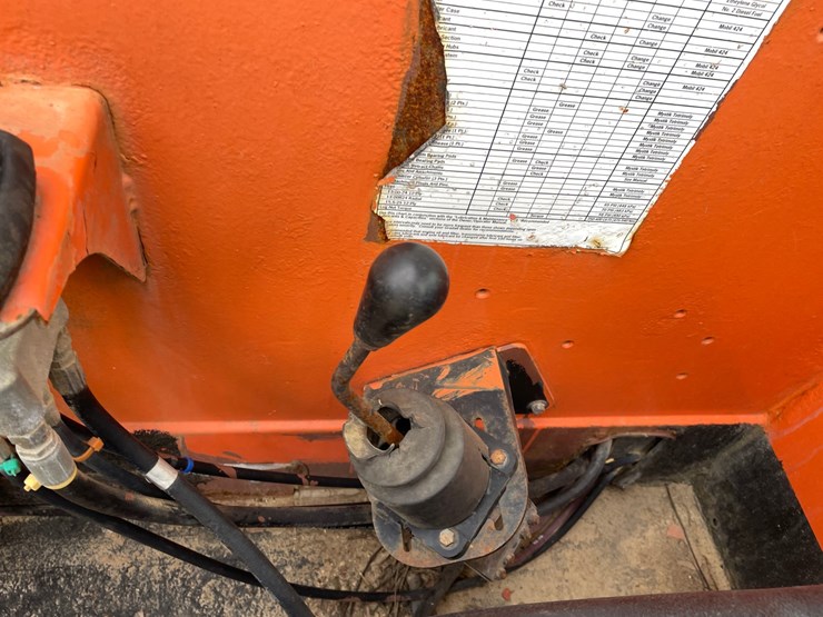 2005-jlg-g9-43a-image-55