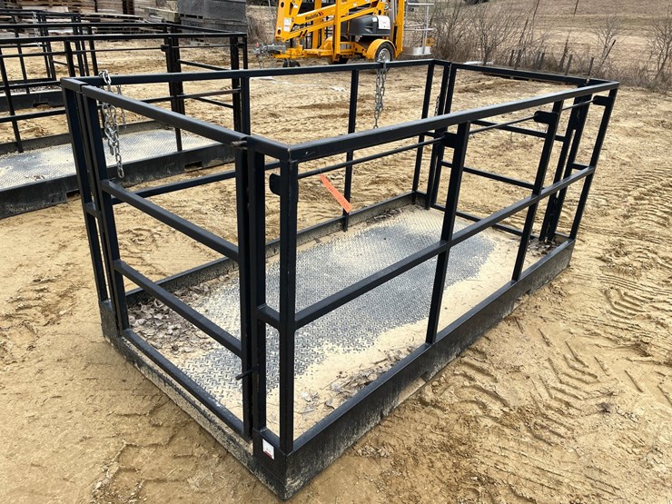 #7534-•-8'-work-platform-with-fork-pockets-image-3