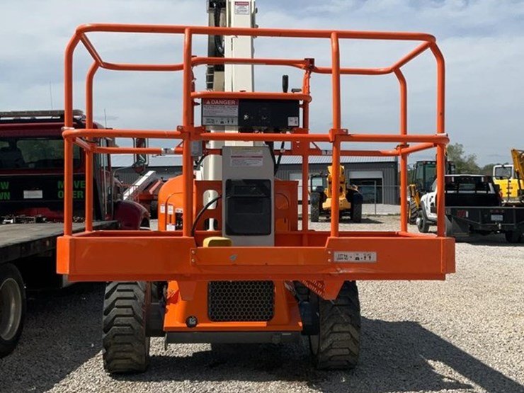 #301-•-2024-snorkel-46'-awd-articulating-boom-lift-#4-image-17