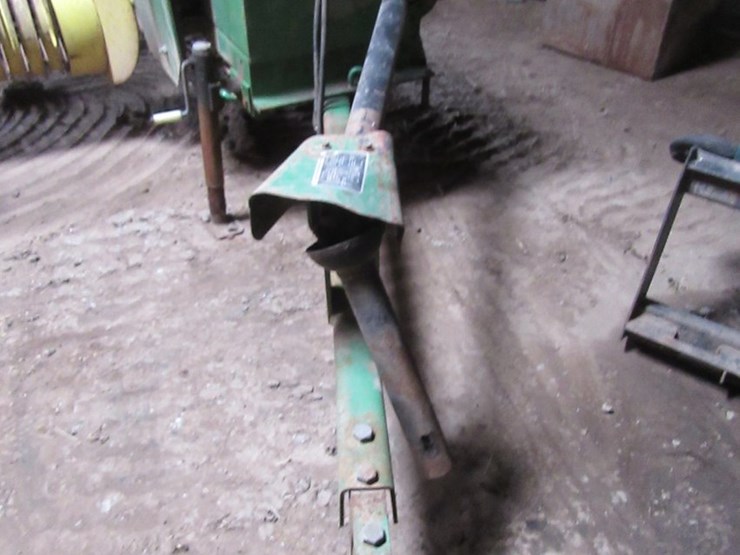 john-deere-336-image-4