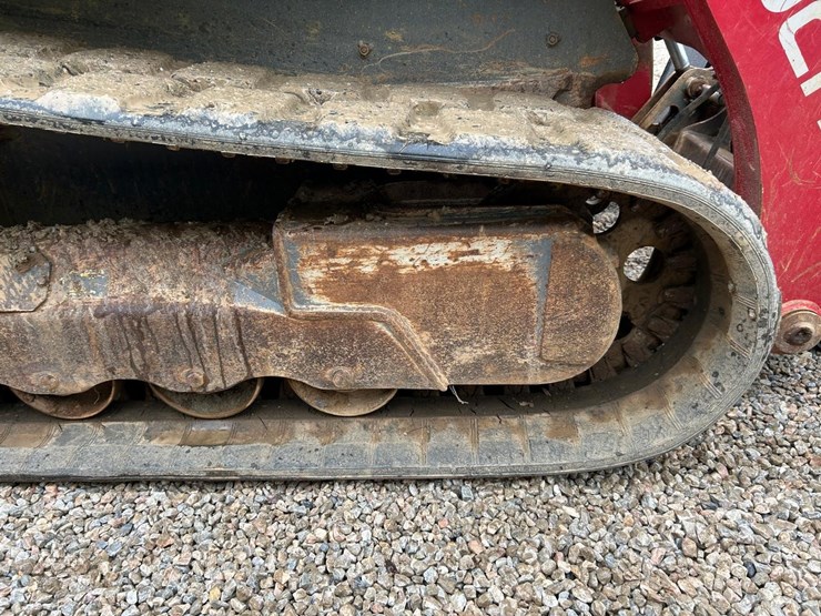 2017-takeuchi-tl12r2-image-14