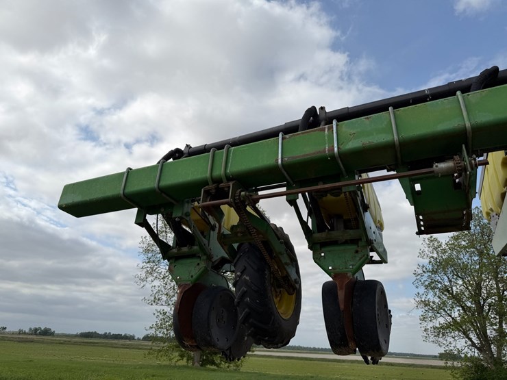 john-deere-1720-image-91