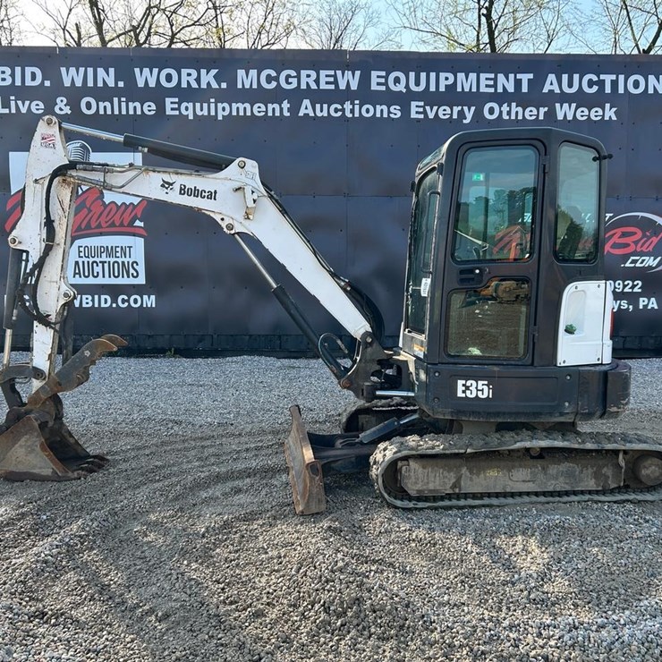 BOBCAT E35i
