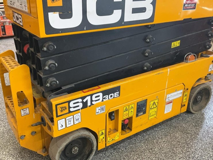 #406-•-jcb-s1930e-19'-scissor-lift-image-18