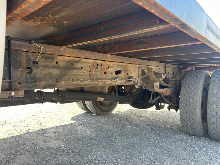 2005-ford-f550-image-12