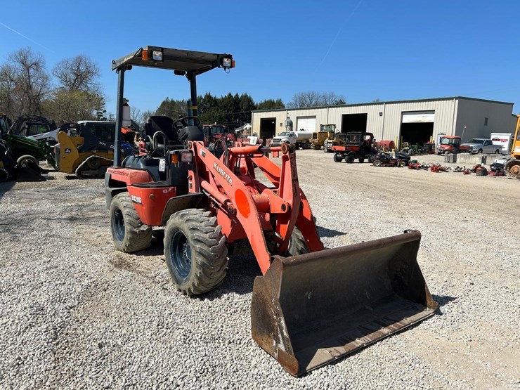 kubota-r420-image-6