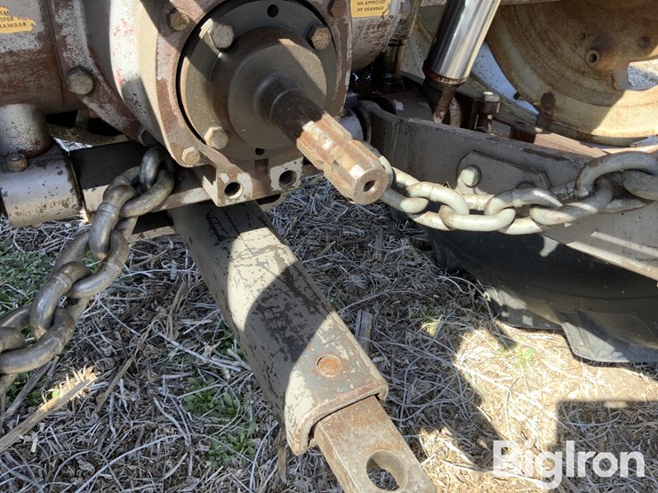 1968-massey-ferguson-1100-image-19