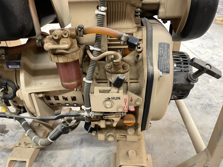#7550-•-military-diesel-generator-image-3