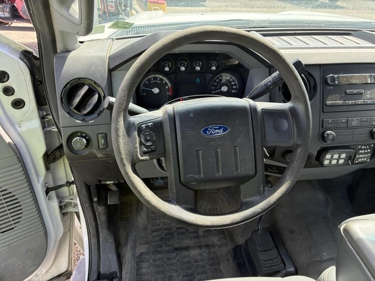 2011-ford-f250-image-13