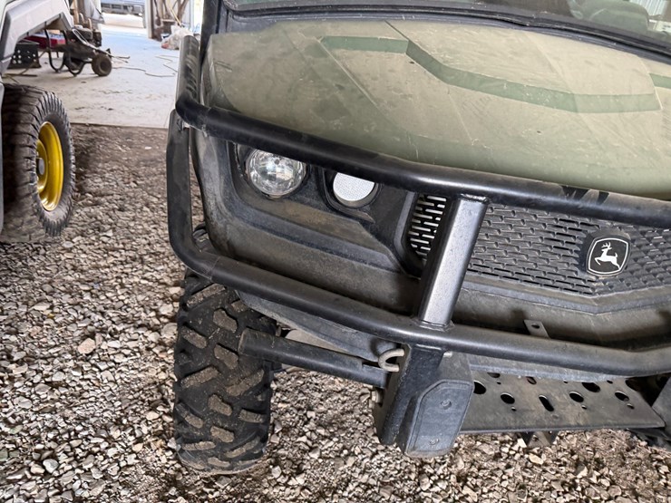 john-deere-gator-image-27