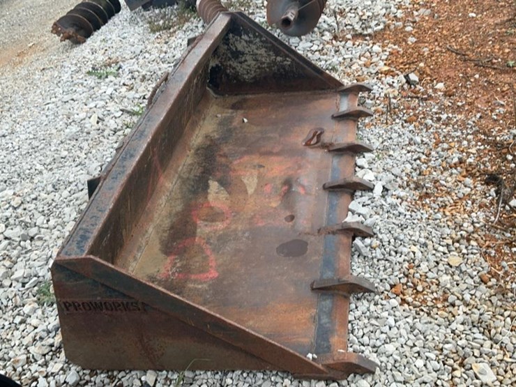 #157-•-proworks-73”-tooth-bucket-image-2