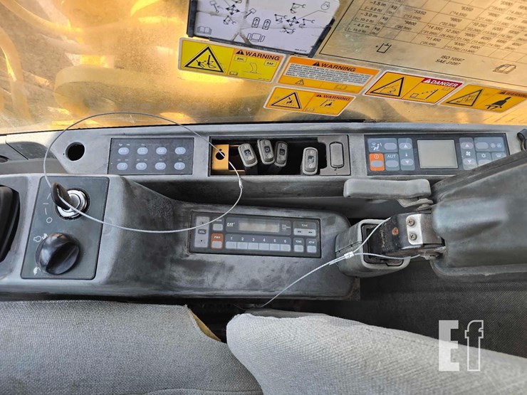 2007-caterpillar-320dl-image-19