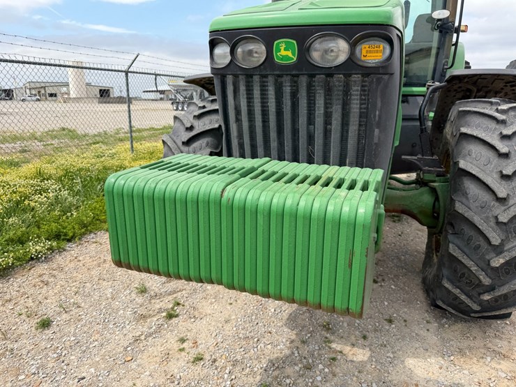 2010-john-deere-8270r-image-35