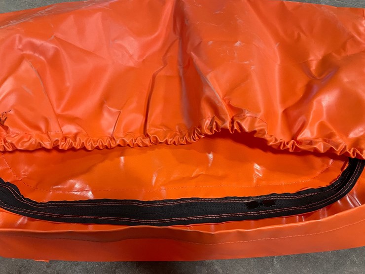 #7558-•-skytrack-man-lift-basket-control-weather-cover-image-11