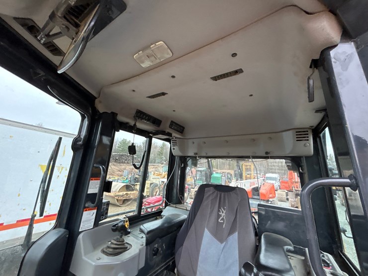 komatsu-d61pxi-23-image-64