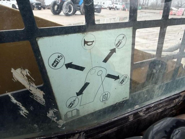 2009-caterpillar-232b2-image-14