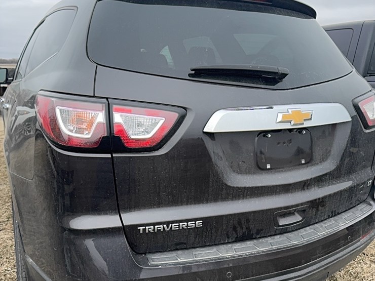 2017-chevrolet-traverse-image-5