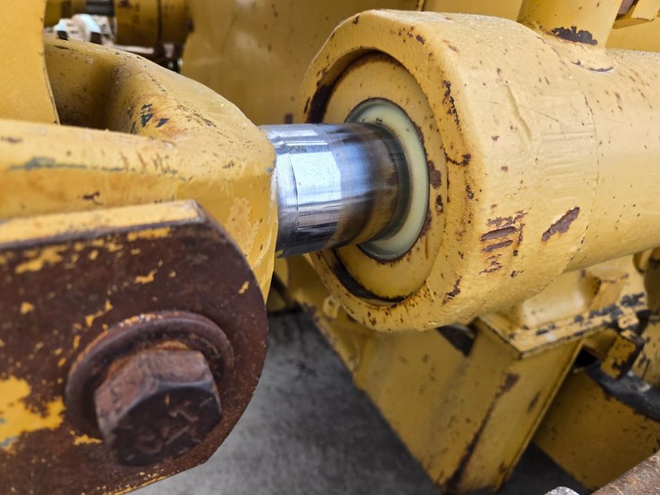 2001-caterpillar-963c-image-73