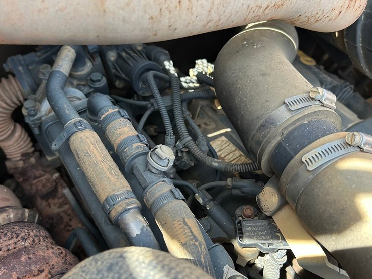 2019-case-tr270-image-31