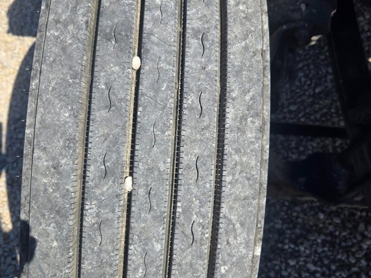 2016-peterbilt-579-image-46