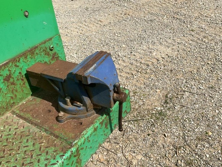 2014-ford-f450-image-40