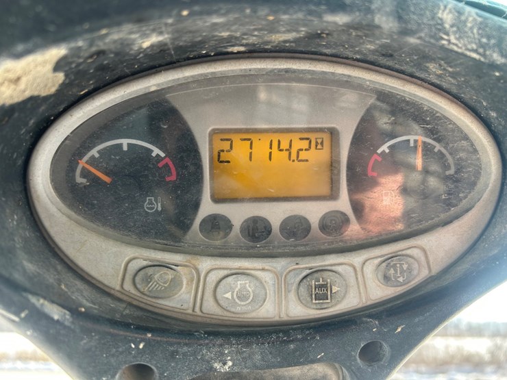 2017-bobcat-t550-image-39