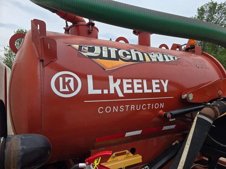 2017-ditch-witch-fx30-image-54