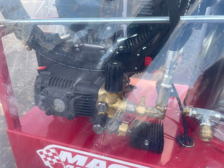 #3091-•-2026-magnum-4000-hot-water-pressure-washer-image-7