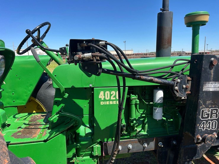 john-deere-4020-image-9