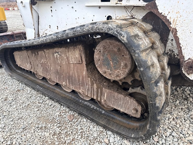 bobcat-t300-image-35