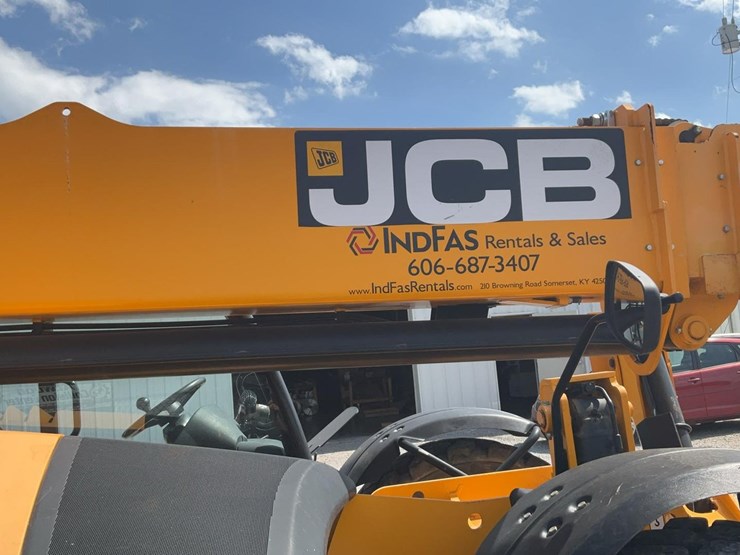 2022-jcb-510-56-image-42